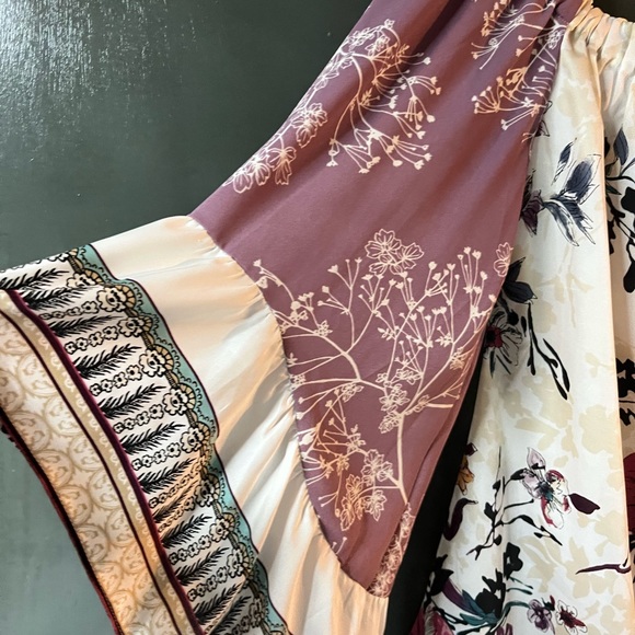 Like New Top - Picture 3 of 3